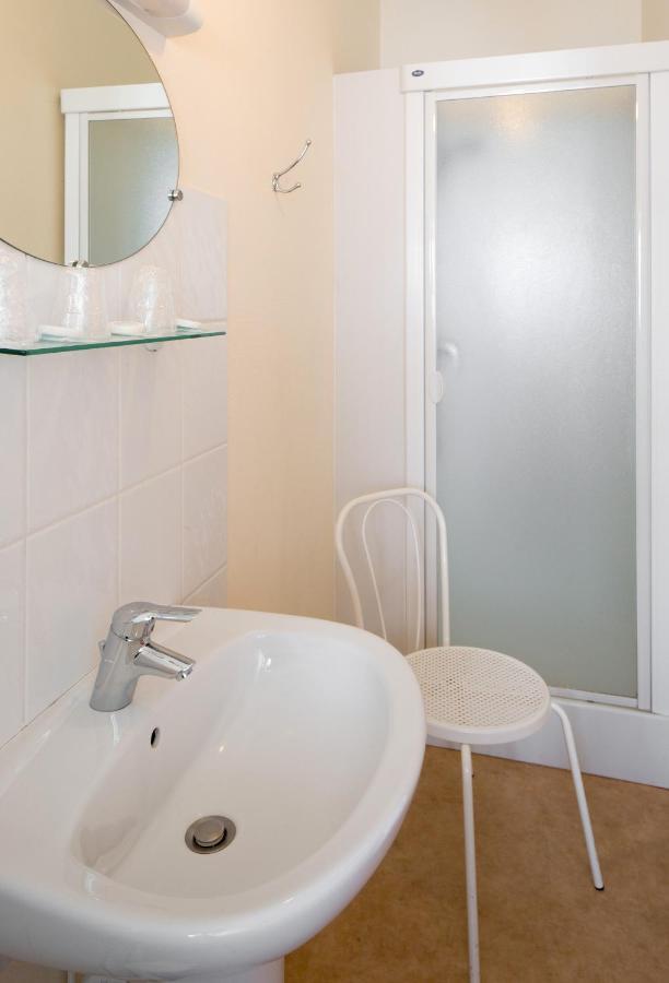 Hotel De France Montmarault Zewnętrze zdjęcie
