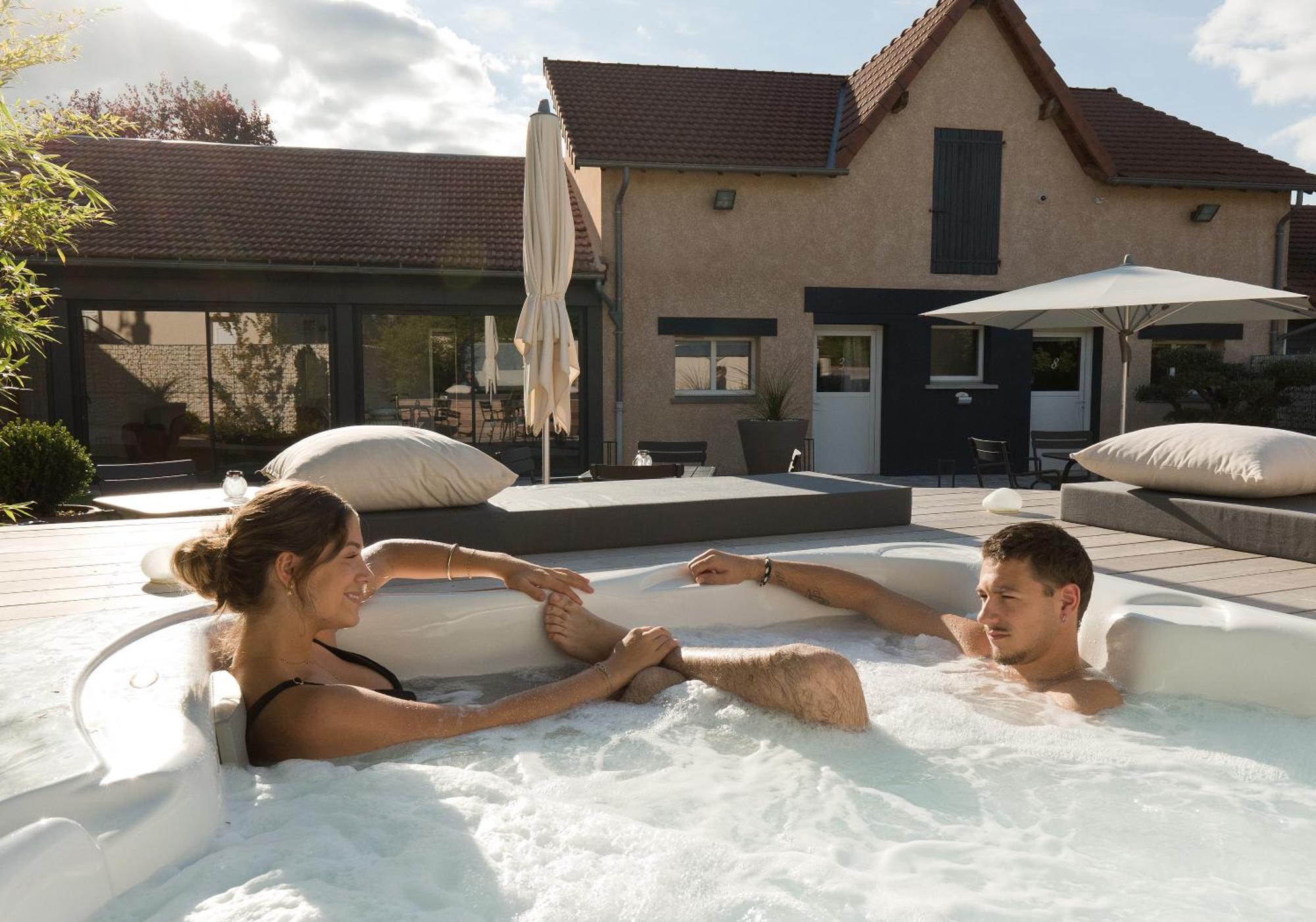 Hotel De France Montmarault Zewnętrze zdjęcie