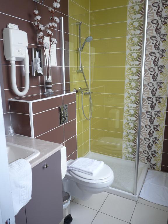 Hotel De France Montmarault Pokój zdjęcie