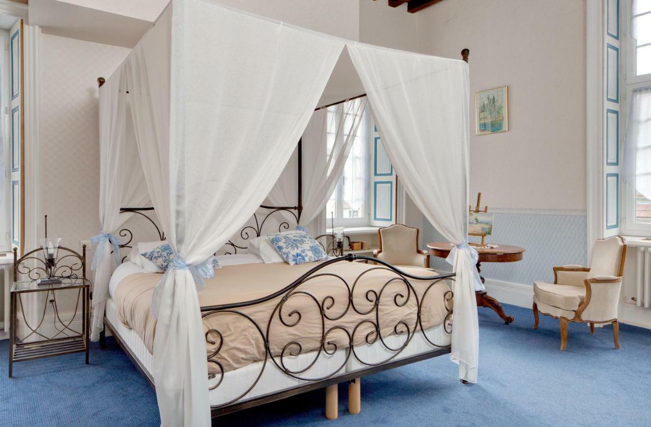 Hotel De France Montmarault Zewnętrze zdjęcie