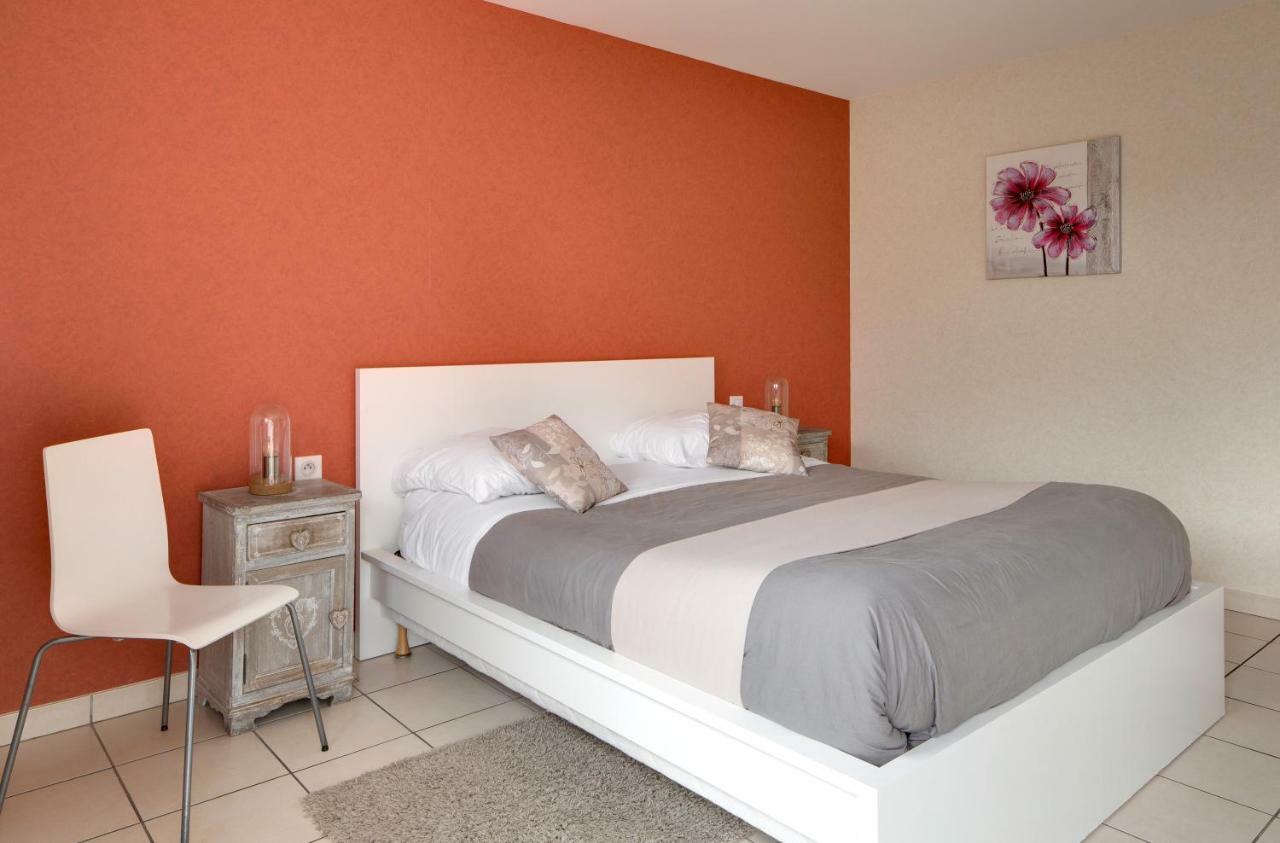 Hotel De France Montmarault Zewnętrze zdjęcie