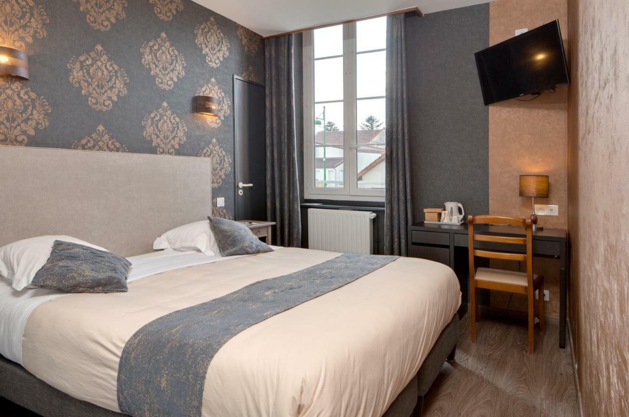 Hotel De France Montmarault Zewnętrze zdjęcie